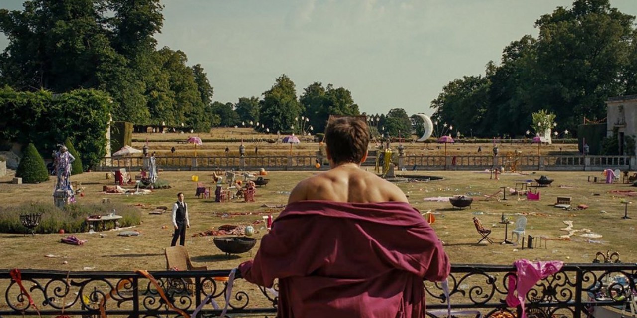 Saltburn, la regista Emerald Fennell spiega il finale: 'È una fiaba, non faccio niente che non lo sia'