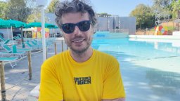 La vera storia degli 883: intervista a Sydney Sibilia