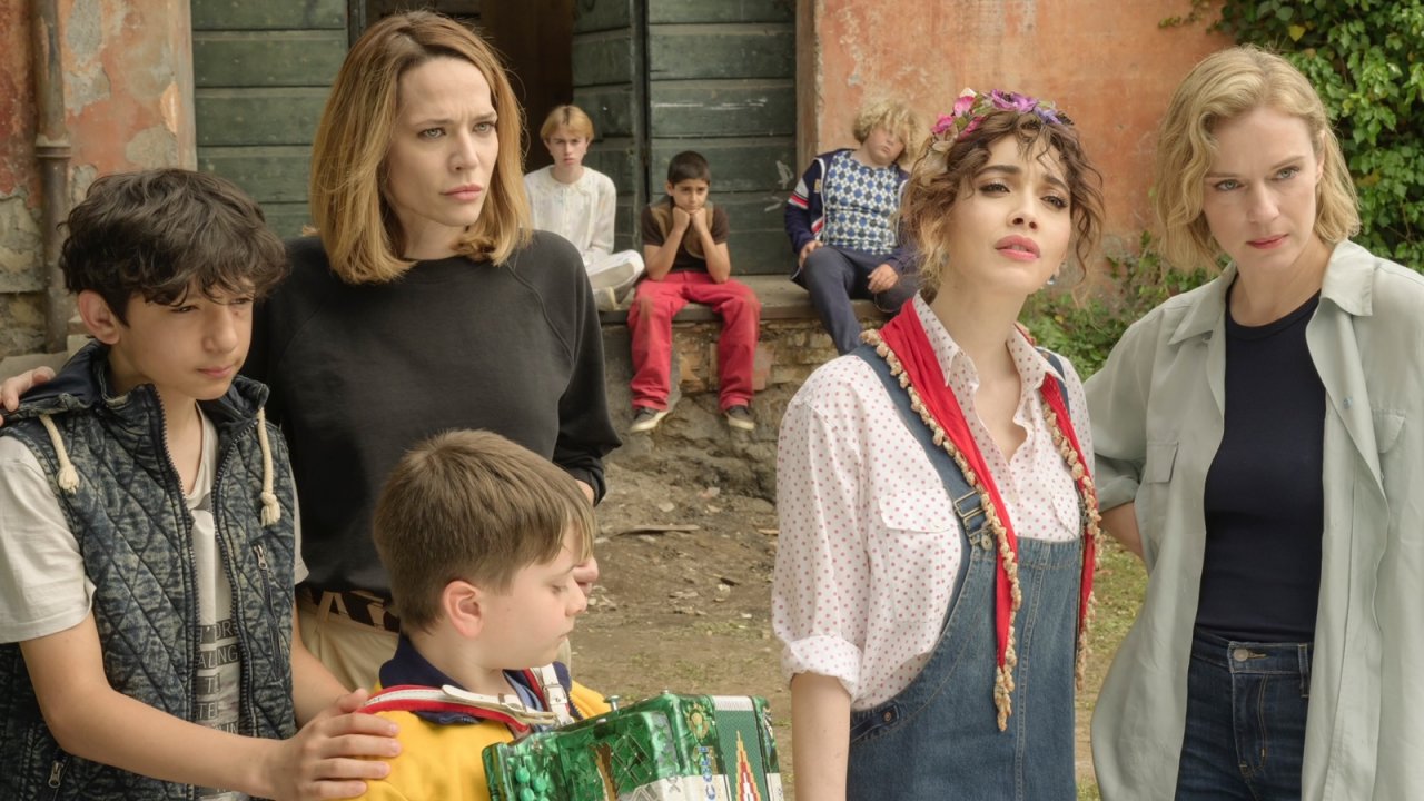 Addio al nubilato 2, la recensione: un (tenero) sequel migliore dell'originale