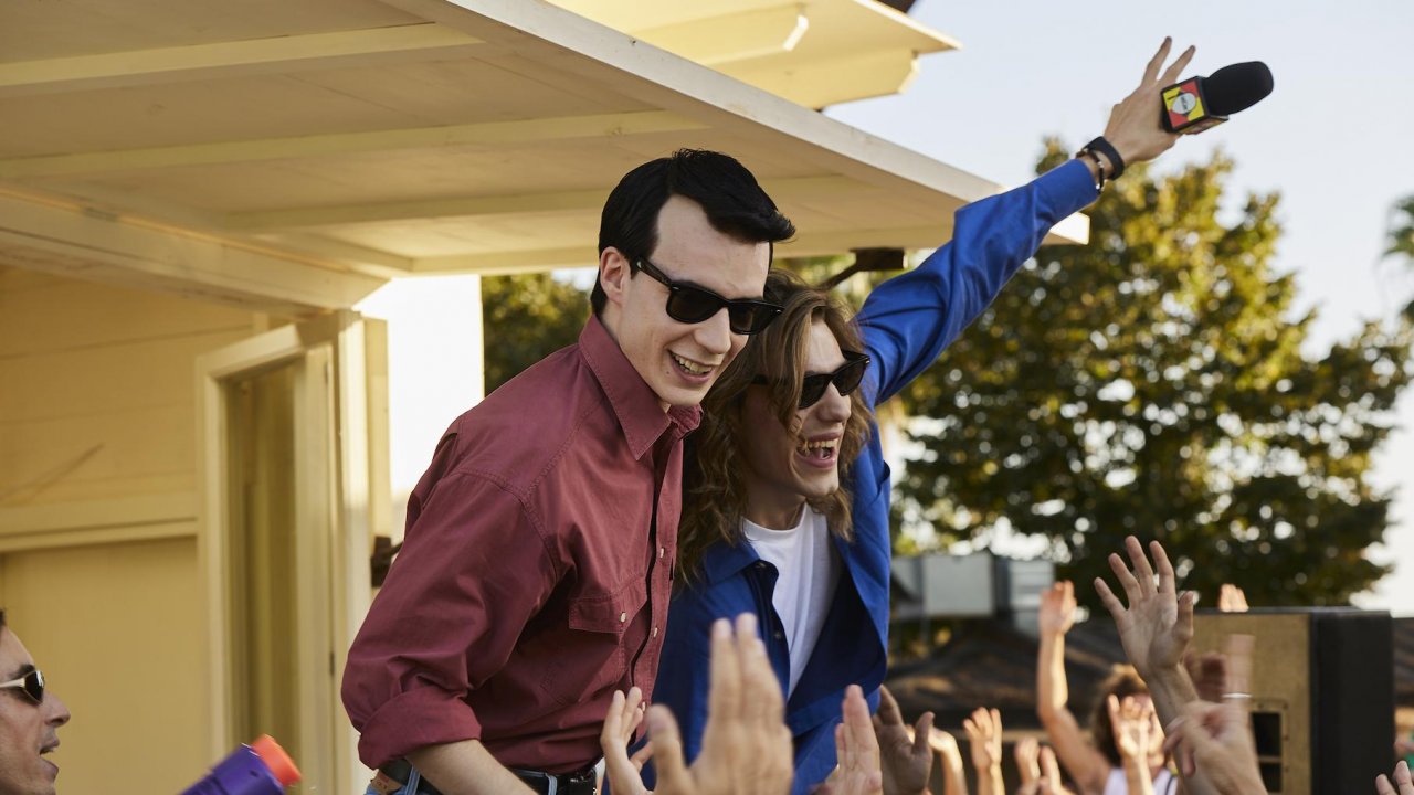 I protagonisti di Hanno Ucciso l'Uomo, Ragno Elia Nuzzolo e Matteo Oscar Giuggioli