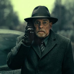 La caduta della casa degli Usher: Mark Hamill in una scena della serie