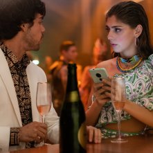 Elite 7: Alex Pastrana e Carmen Arrufat in una scena della nuova stagione della serie Netflix