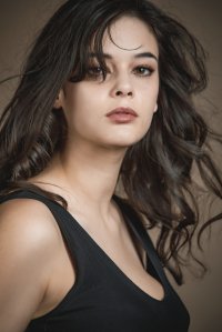 Locandina di Neva Leoni