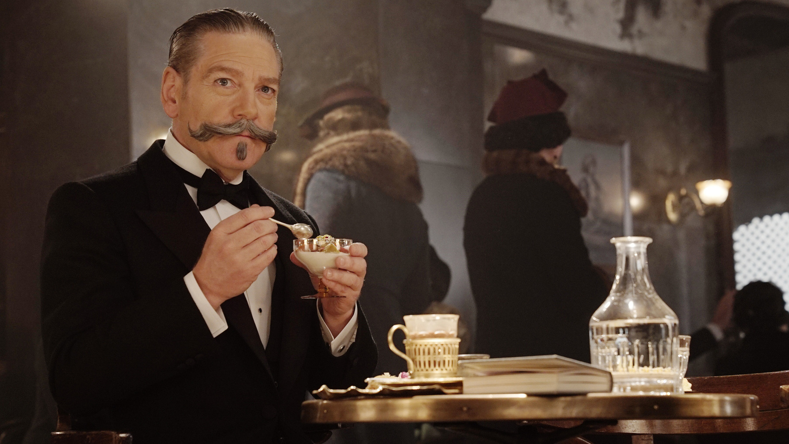 Assassinio sull'Orient Express stasera su Rai 3: la trama e il cast del film giallo tratto da Agatha Christie