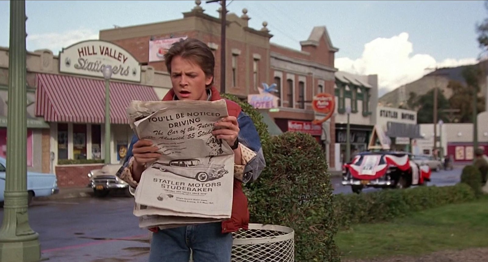 Michael J. Fox in una scena di Ritorno al futuro