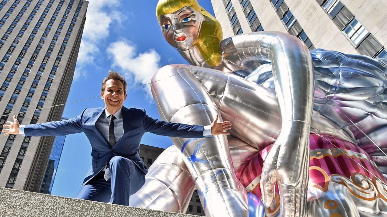 Jeff Koons. Un ritratto privato, la recensione: il kitsch elevato ad opera d'arte