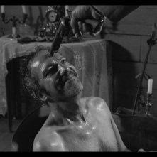 Eureka: Rafi Pitts in una scena del film