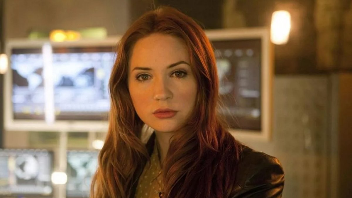 Karen Gillan nel cast di The Life of Chuck | il film di Mike Flanagan ...