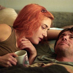 A letto con Michel Gondry: un'immagine del film Se mi lasci ti cancello