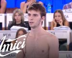 Amici 23: Emanuel Lo vuole eliminare Elia, le lacrime del ballerino