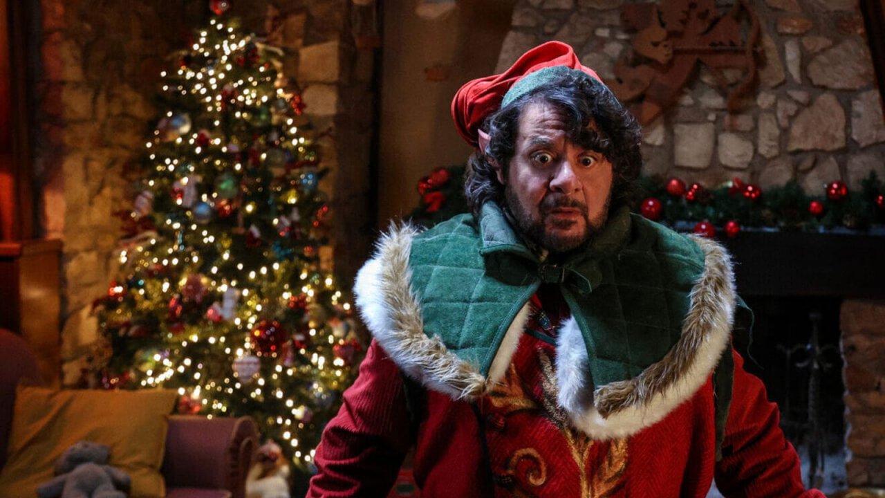 Elf Me: il trailer del film di Natale con Lillo, Anna Foglietta, Claudio Santamaria e Caterina Guzzanti