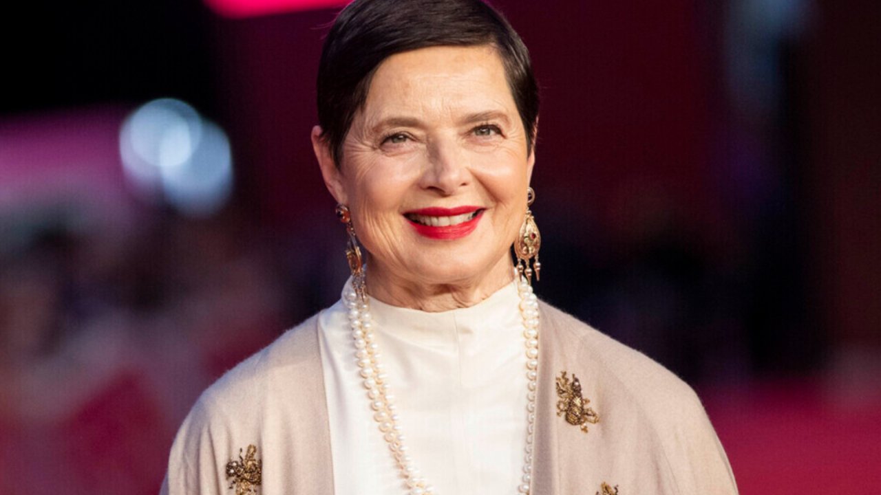 Isabella Rossellini: 'Da registi è più importante cosa dire che come: me l'ha insegnato mio padre'