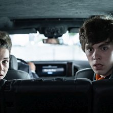 Retribution: Jack Champion, Lilly Aspell in una scena del film