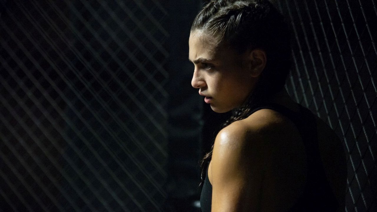 The Cage – Nella gabbia: Giovinazzo e Solarino lottatrici per liberarsi dalle gabbie sociali