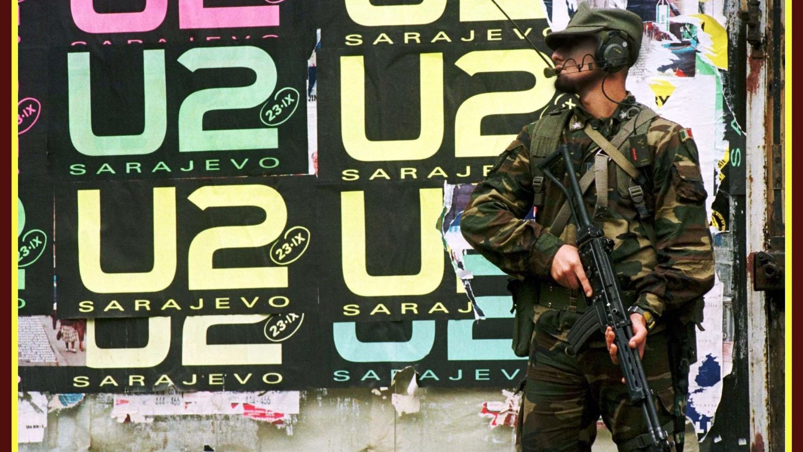 Kiss The Future, la recensione: Sarajevo, gli U2 e la musica, uno scudo contro le forze oscure