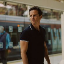 Estranei: Andrew Scott in una scena