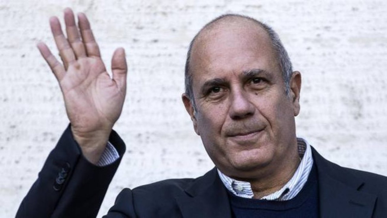 Bro: il nuovo cortometraggio di Federico Moccia filmato con un Motorola