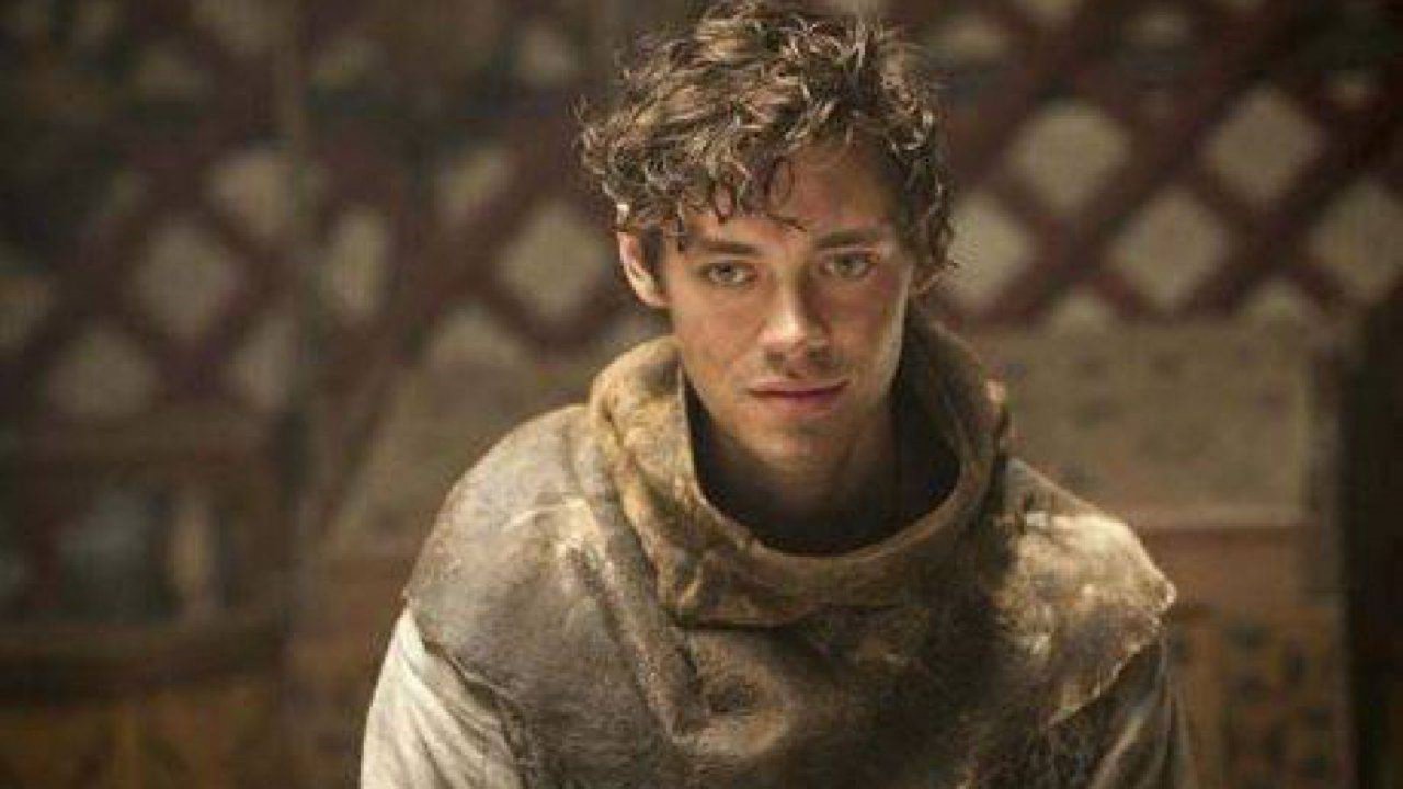 Medicus stasera su Rai 4, trama e cast del film di Philipp Stölzl con Tom Payne e Ben Kingsley