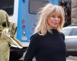 Goldie Hawn, la rivelazione shock: 'Un alieno mi ha toccato la faccia'