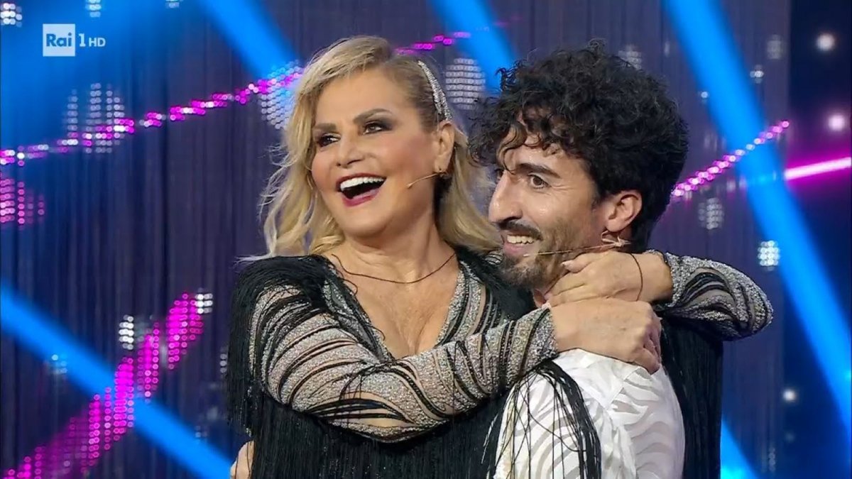 Ballando Con Le Stelle Simona Ventura Rivela Chi Vuole Vincere A