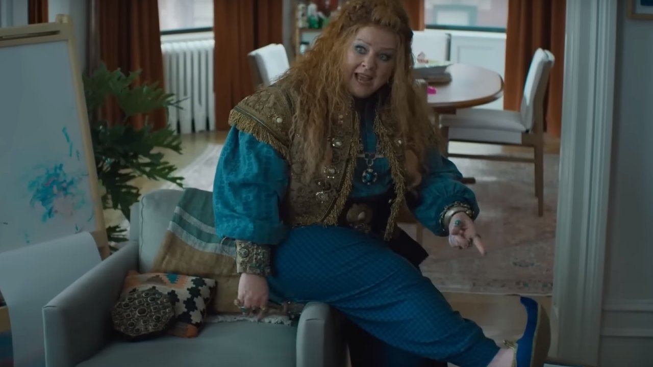 Genie: Melissa McCarthy realizza desideri nel trailer della commedia natalizia