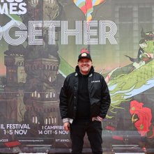 Max Pezzali in posa a Lucca Comics & Games 2023