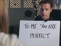 Love Actually, Keira Knightley: 'La scena dei cartelli? Dolce e raccapricciante al tempo stesso'