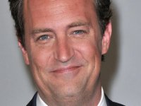 Matthew Perry, si indaga per omicidio e rapina: 'Non c'è acqua nei polmoni'