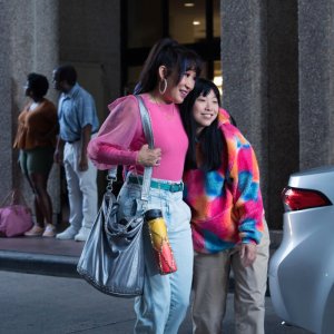 Quiz Lady: Sandra Oh e Awkwafina in una foto