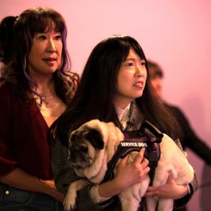 Quiz Lady: Sandra Oh e Awkwafina in una scena