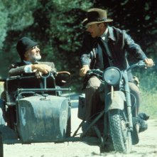 Indiana Jones e l'ultima crociata: Sean Connery e Harrison Ford in un'immagine