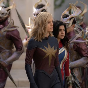 The Marvels: Iman Vellani e Brie Larson in un'immagine