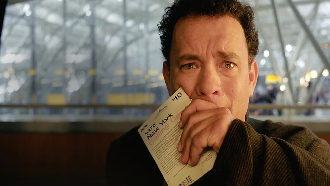 Primo piano di Tom Hanks in The Terminal