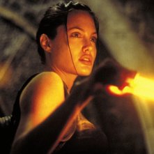 Lara Croft: Tomb Raider - Angelina Jolie in una foto