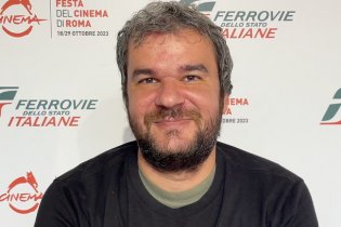 Fingernails: intervista Christos Nikou