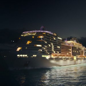 In Love and Deep Water: una foto del film