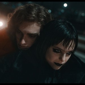 Mimì - Il Principe delle Tenebre: Domenico Cuomo e Sara Ciocca in una scena del film