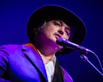 Pete Doherty: 'Pensavo di usare le droghe per essere creativo. Ammettere la dipendenza? Una sconfitta'