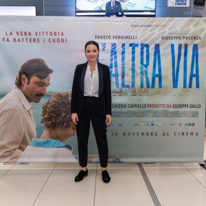 L'Altra Via: Vera Dragone in una foto alla première del film a Roma