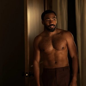 Mr. & Mrs. Smith: Donald Glover in una foto della serie