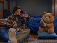 Ted: Peacock svela il trailer e la data d'uscita della nuova serie di Seth MacFarlane