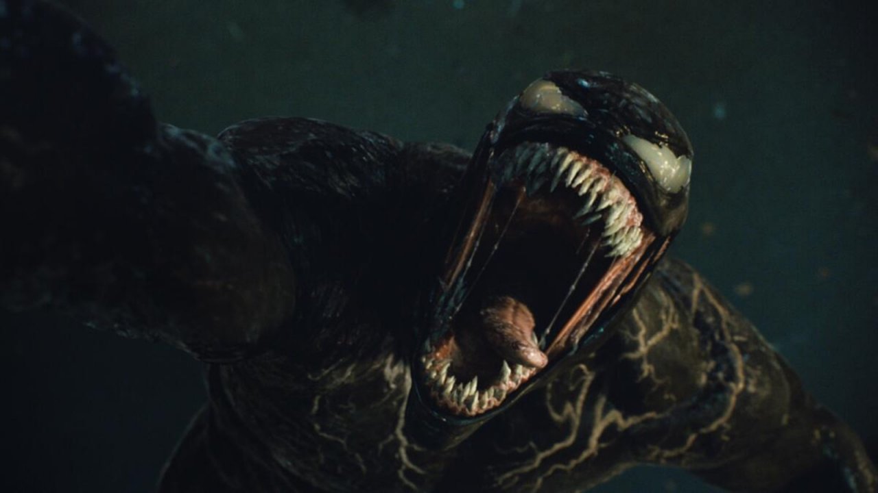 Venom 3: Tom Hardy annuncia che le riprese sono ricominciate con una foto dal set
