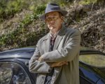 Clive Owen è il più celebre detective al mondo nel trailer di Monsieur Spade