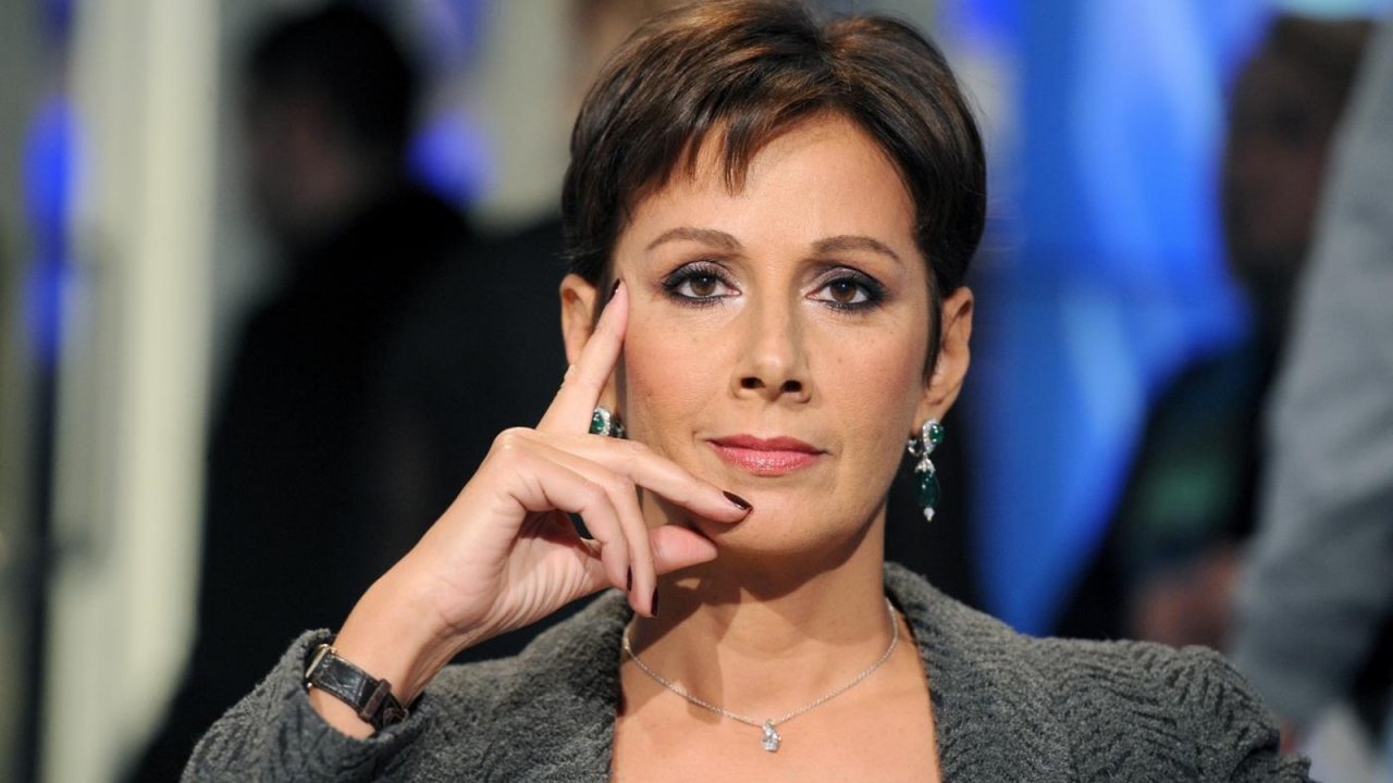 Anna Kanakis è morta a 61 anni, la modella e attrice aveva recitato per il cinema e la tv