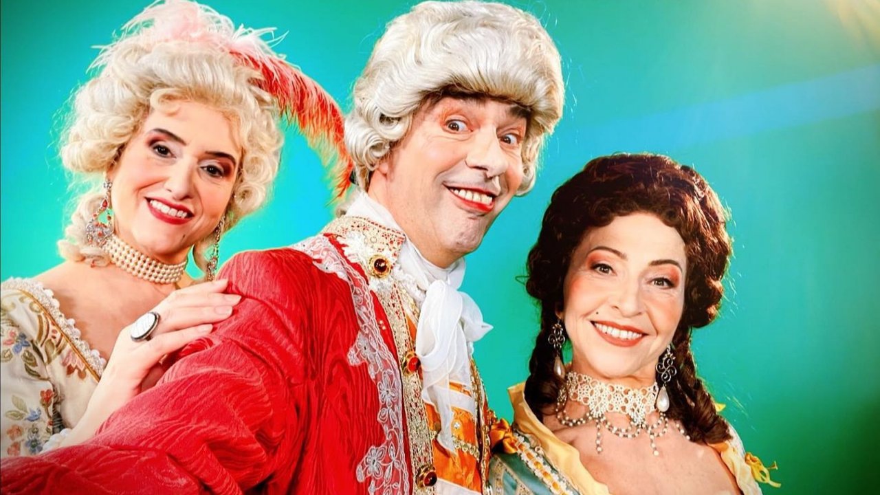 Sensualità a Corte, 18 anni di genialità, maestose risate e non sentirli