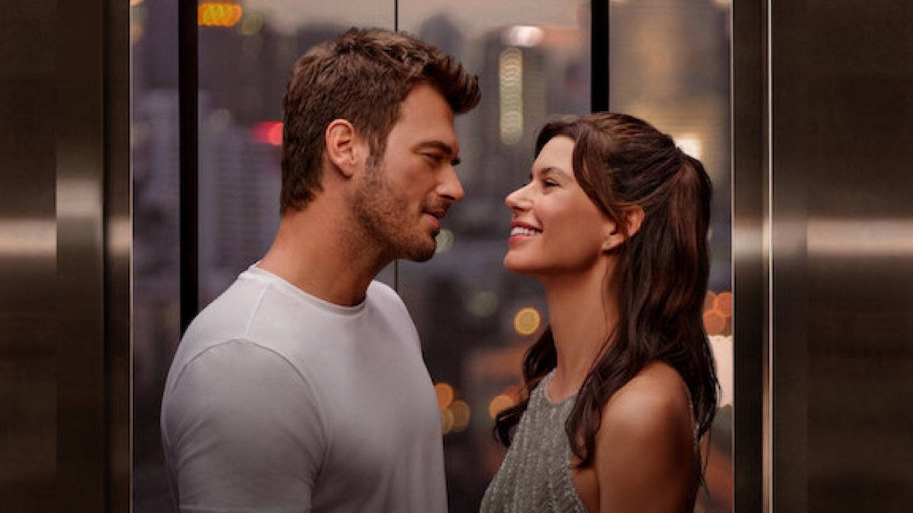 Ultima chiamata per Istanbul, la recensione: il sogno di New York per una commedia che (forse) non ti aspetti