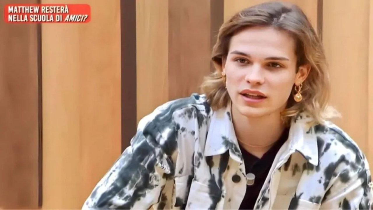 Amici 23, Matthew ascolta la risposta di Anna Pettinelli, Mew in lacrime: Drastiche decisioni