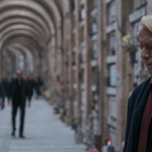 Con la Grazia di un Dio: Tommaso Ragno in un'immagine