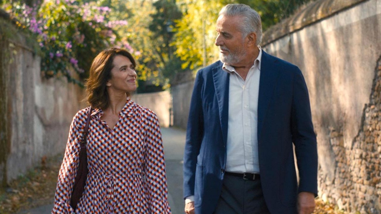 I limoni d'inverno, la recensione: Christian De Sica e Teresa Saponangelo per un film da abbracciare