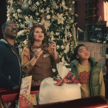 Buon Natale da Candy Cane Lane: Eddie Murphy, Jillian Bell, Madison Thomas in una foto